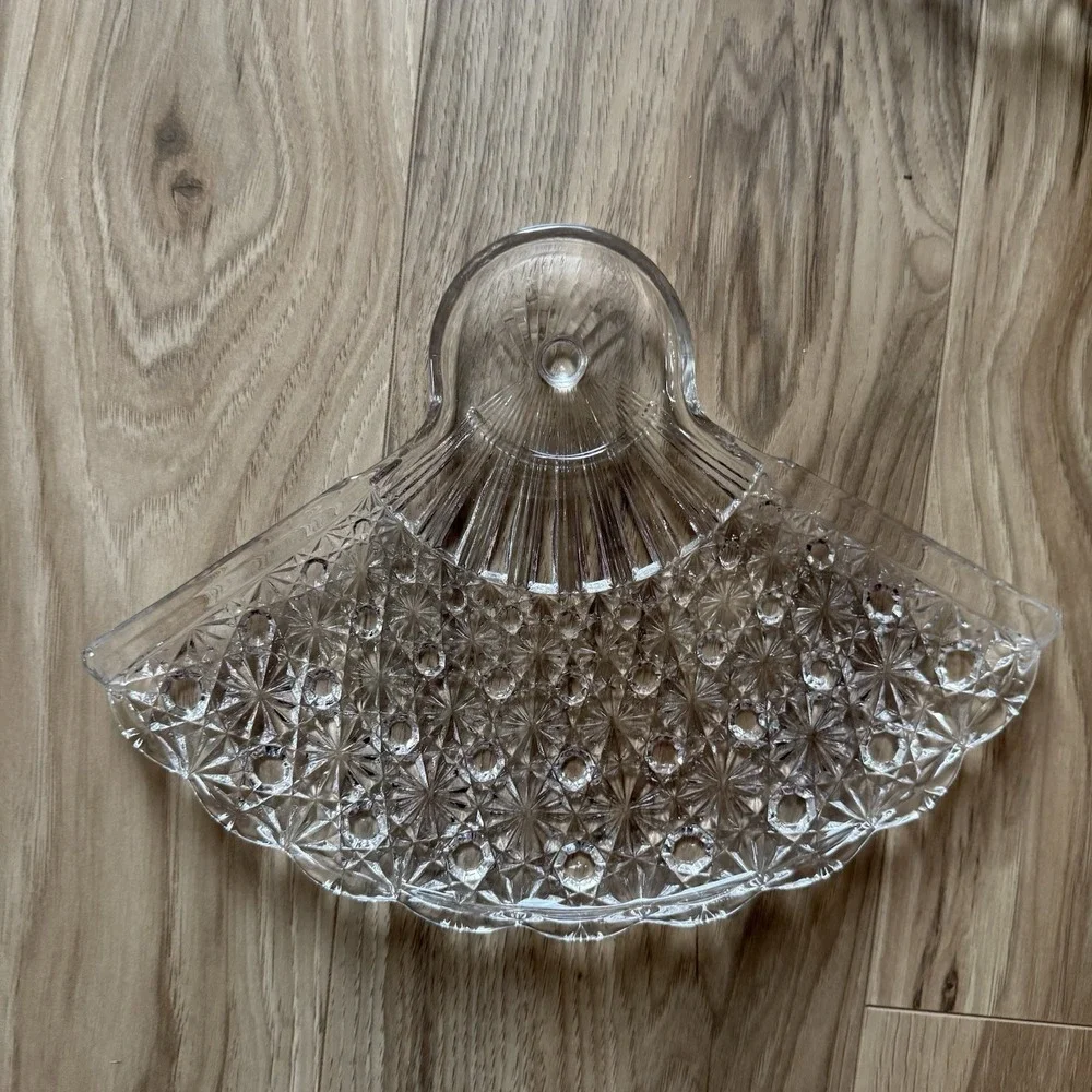 Set of 8 L.G. Wright Daisy Button Fan Shaped Clear Glass Snack Trays